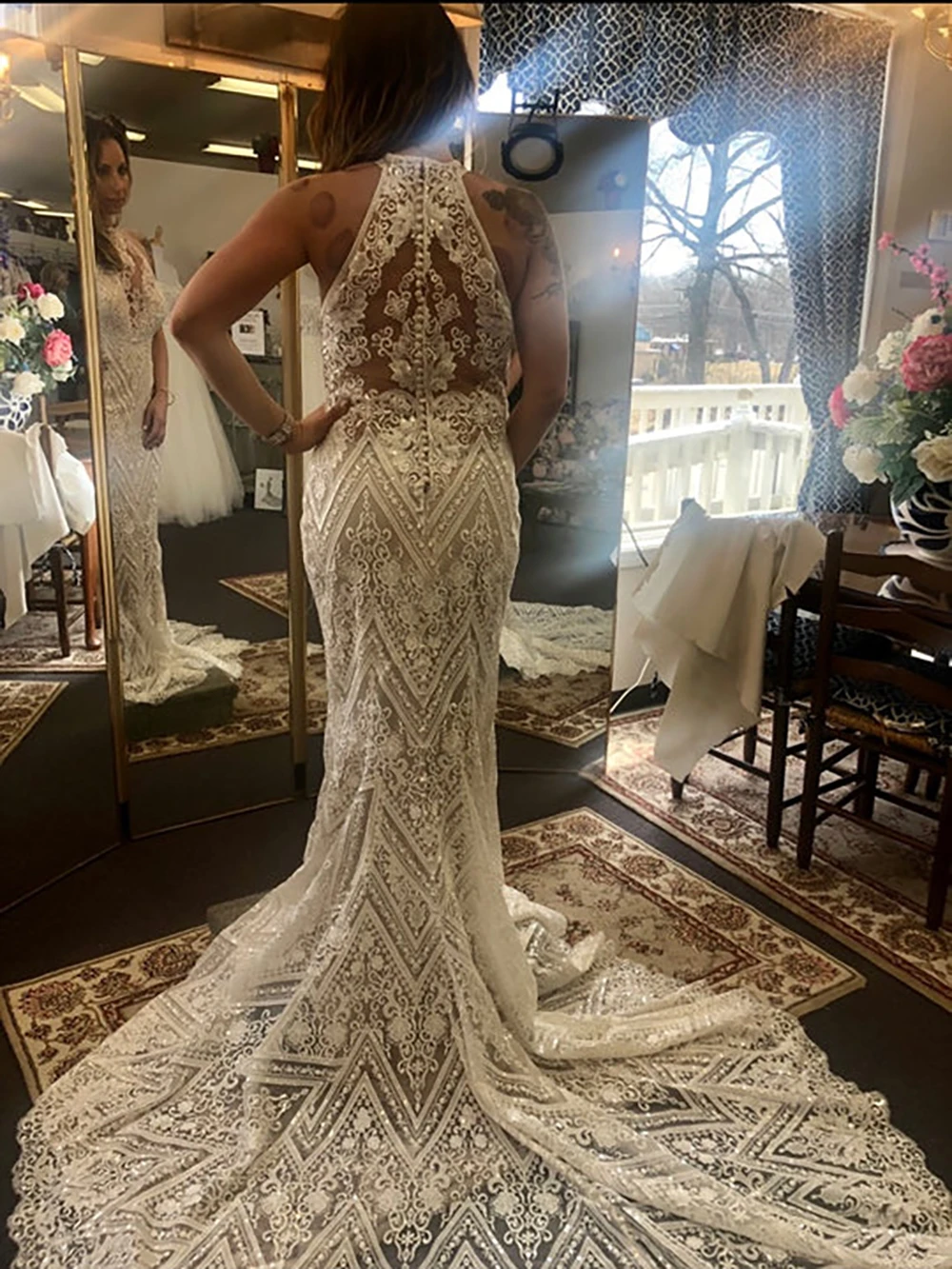 Geometric Lace High Neck Sheath Wedding Dress Customized Illusion Cutout Buttons Closure Elegant Sleeveless Mermaid BRIDAL GOWN