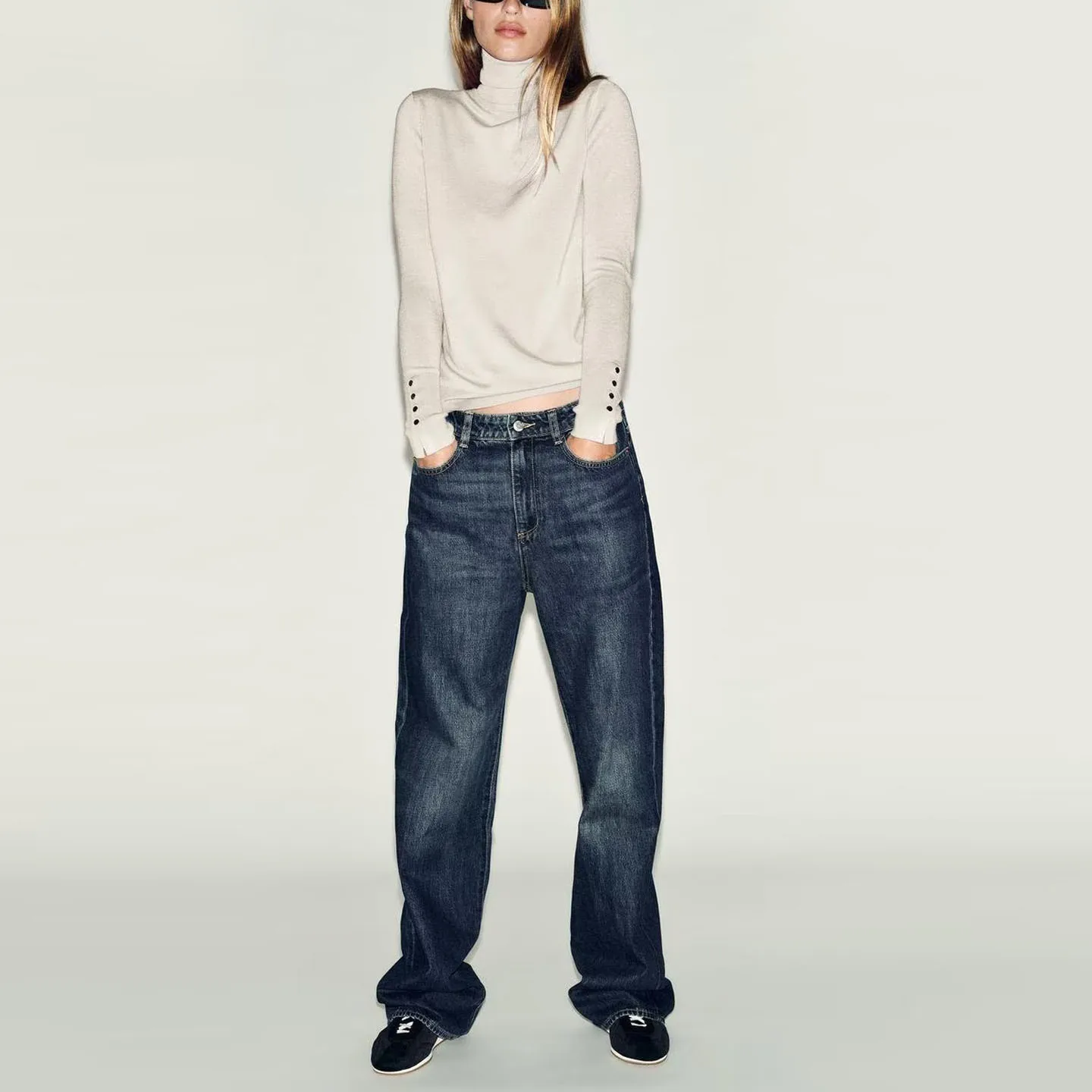 Z Top de punto plano de estilo básico para mujer, sencillo y e, versátil, con patrón esencial, manga larga y cuel...