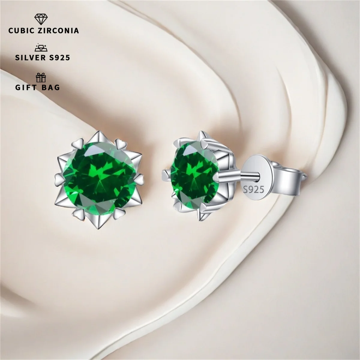 

A pair of Green zircon Classic six claw heart claw set earrings,S925 silver Platinum plating good friend gifts women jewerly