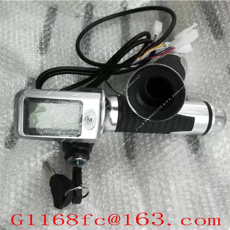 E-Bike Throttle Grip with LCD Display Support – 36V to 60V Speed Controller for Electric Bicycle & Scooter, 22mm Handlebar Mount