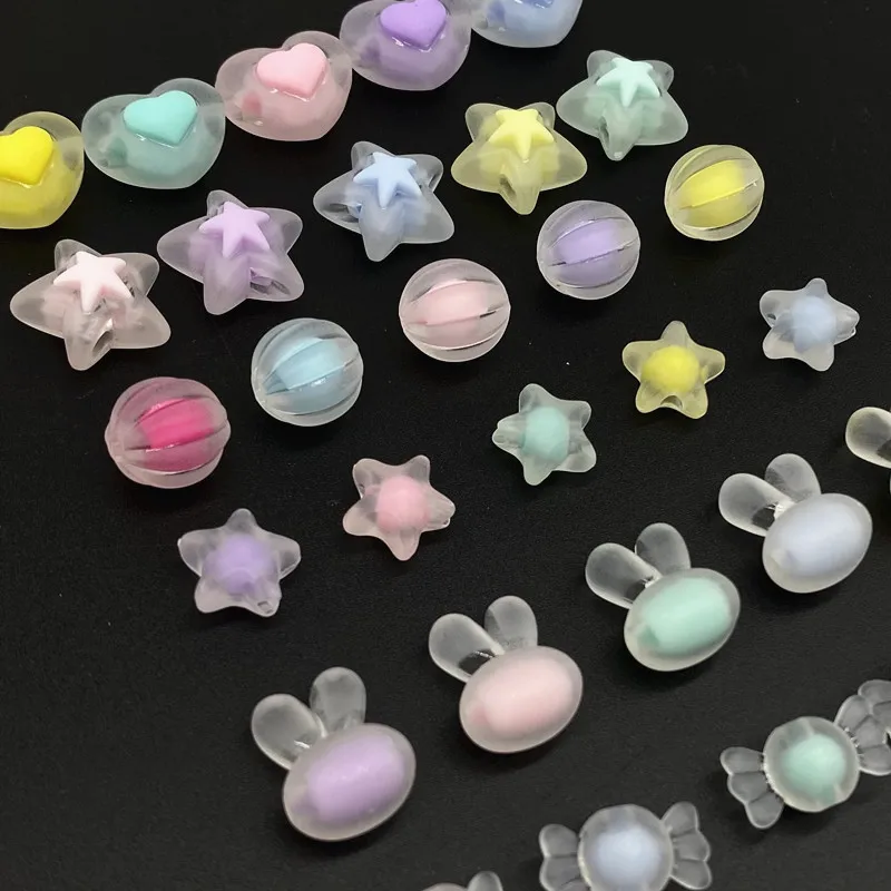 20 sztuk efekt matowy serce koraliki akrylowe kształt gwiazdy Charms bransoletka naszyjnik do tworzenia biżuterii DIY akcesoria # ZZ04