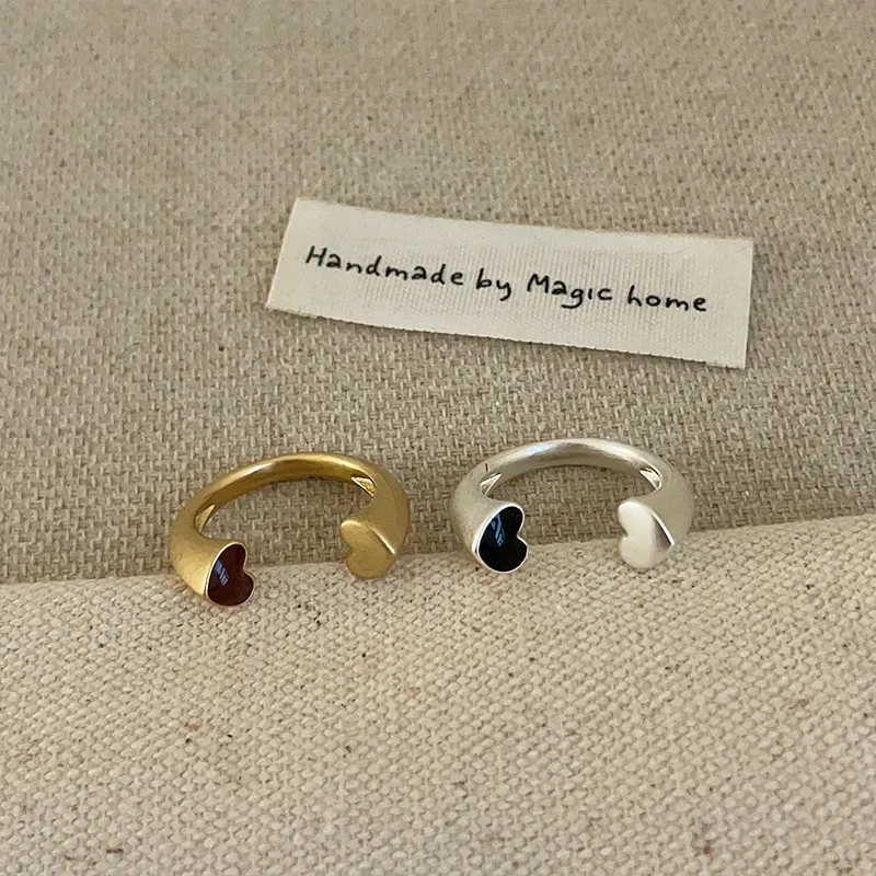 

Simple Design Matte Metal Heart Ring for Women High Quality Geometric Adjustable Open Finger Rings Wedding Jewelry Gifts