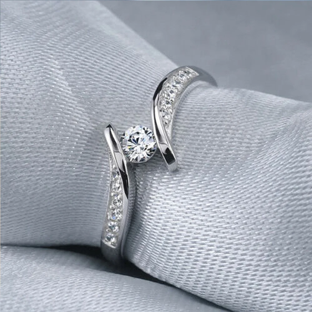 Huitan Minimalist Engagement Wedding Rings for Women Round Cubic Zirconia Simple Elegant Female Accessories 2022 Fashion Jewelry