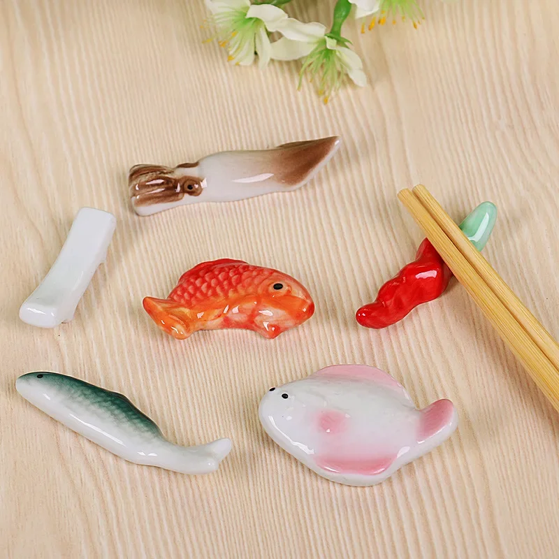 Fish-Shape Ceramic Chopsticks Holder Spoon Fork Rest Sushi Sticks Rack Shelf Chopsticks Holder Stand Rest Pillow Kitchen Utensil