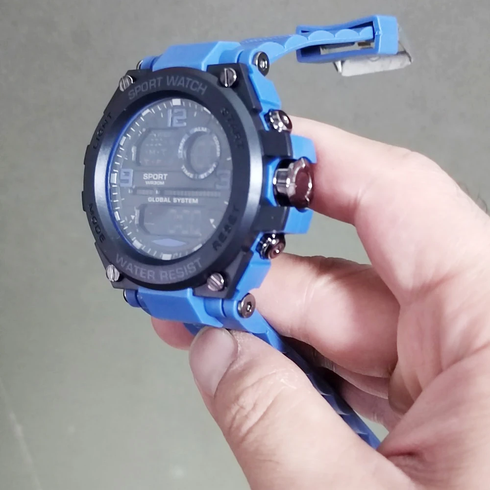 MAYZHISU 남자를위한 방수 전자 시계 야외 남자 스포츠 시계 스톱워치 방수 달력 어린이 디지털 시계 선물