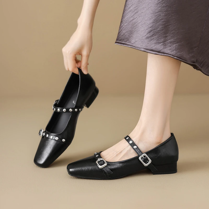 

Fashion Buckle Strap Women Mary Jane Shoes Outdoor Shallow Low Heel Shoes Novelty Rivet Square Toe Shoe Spring Autumn High Heels