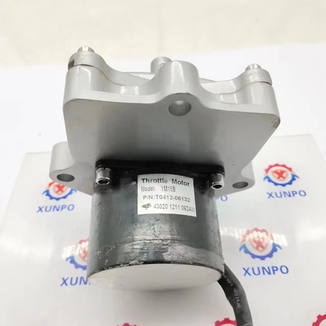 YM15B Excavator Engine Throttle Motor Stepper Motor Accelerator 5-1506-1004 T0412-06132