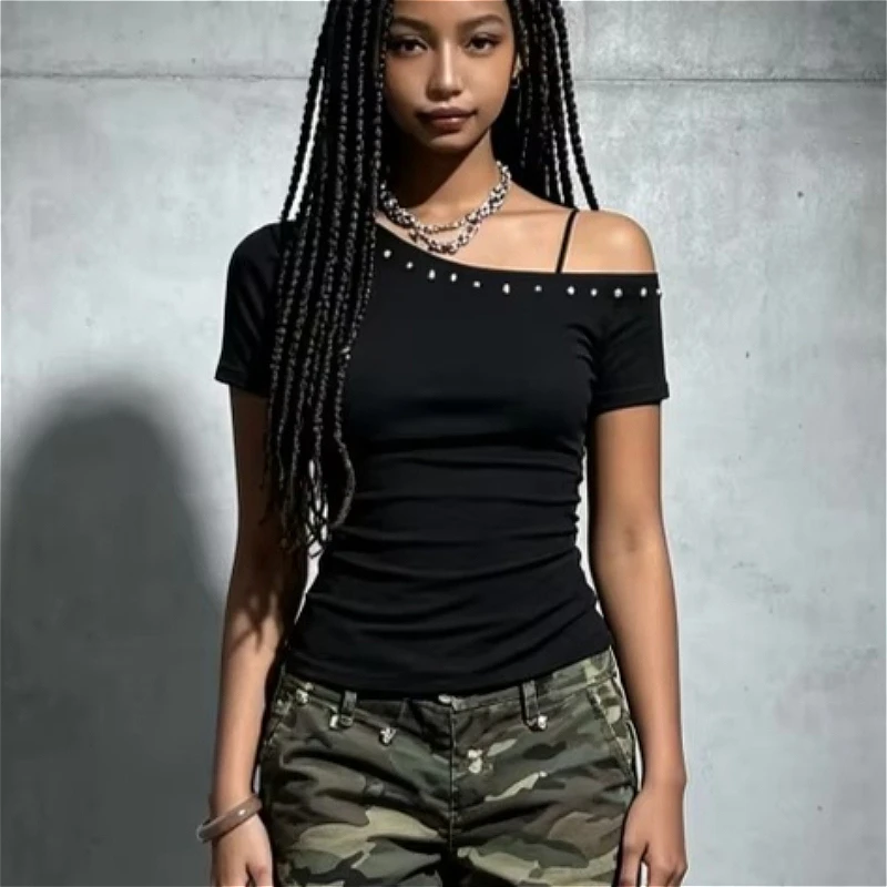 Off Shoulder Tee Women Skate Graffiti Urban Concrete Ramp 오프숄더 Short Sleeved Studded Beaded Trim Gathered Plain Black Muse