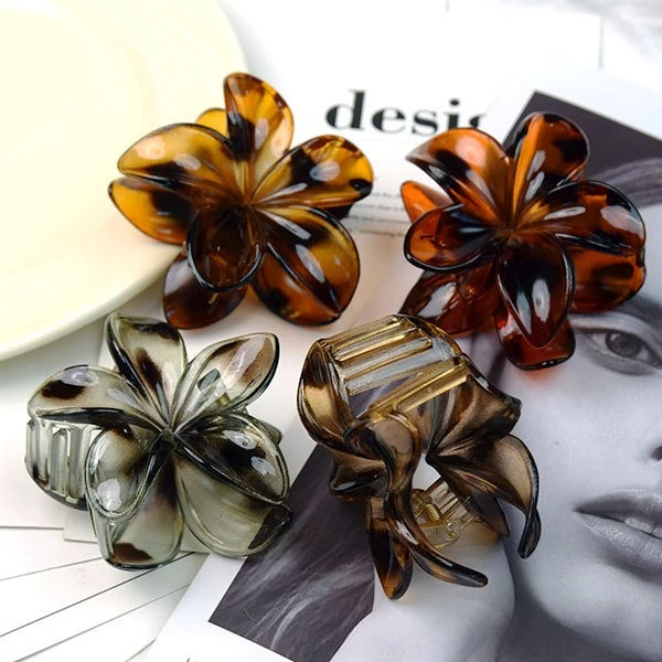 

Ombre Caramel Frangipani Hair Claw - Tropical French Clip for Low Buns & Beachy Updos, 2024 Viral Boho Hair Jewelry