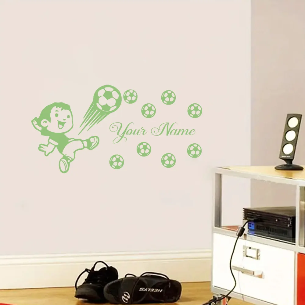 1 قطعة لاعب كرة القدم الإبداعية اسم مخصص مضيئة ملصق الجدار ملصق إكسسوارات ديكور منزلي لغرفة الاطفال