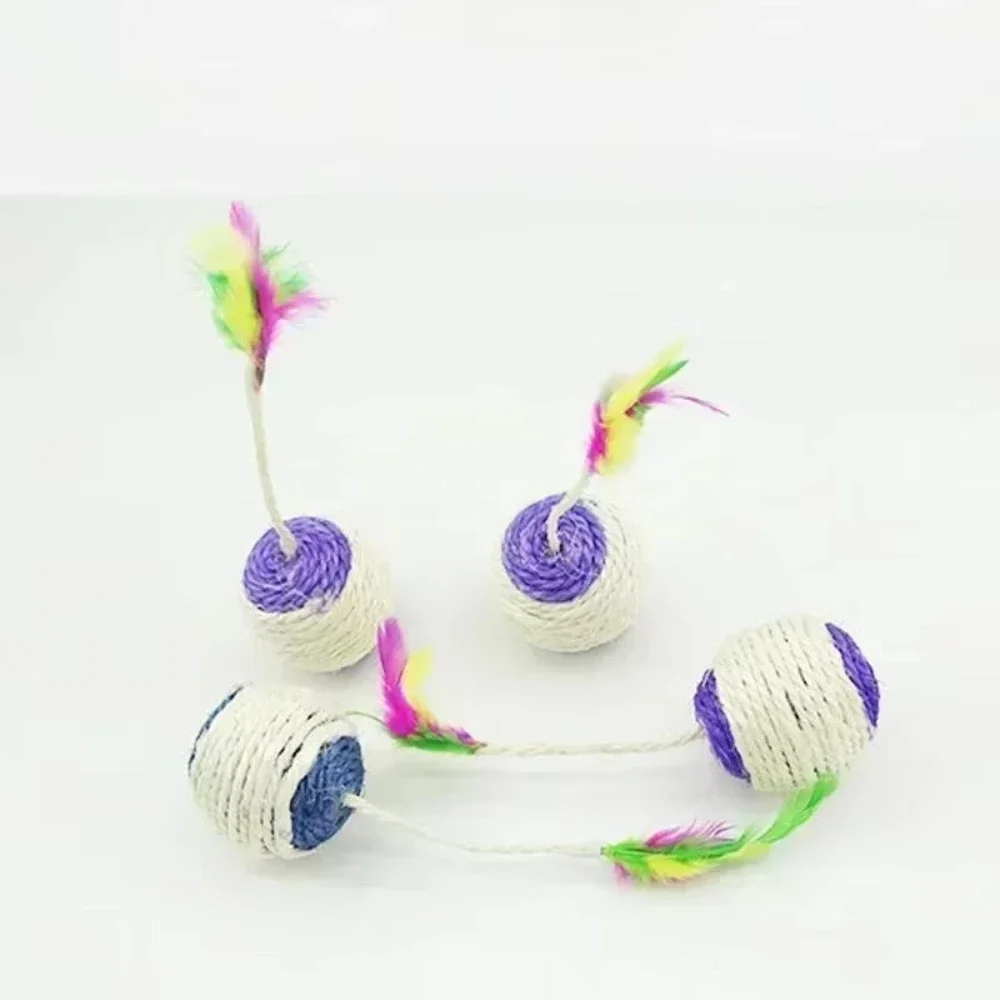1PC Sisal Scratching Ball Cat Toy 6.5cm Colorful Feather Bell Random Color Interactive Molar Toy for Kitten Cats