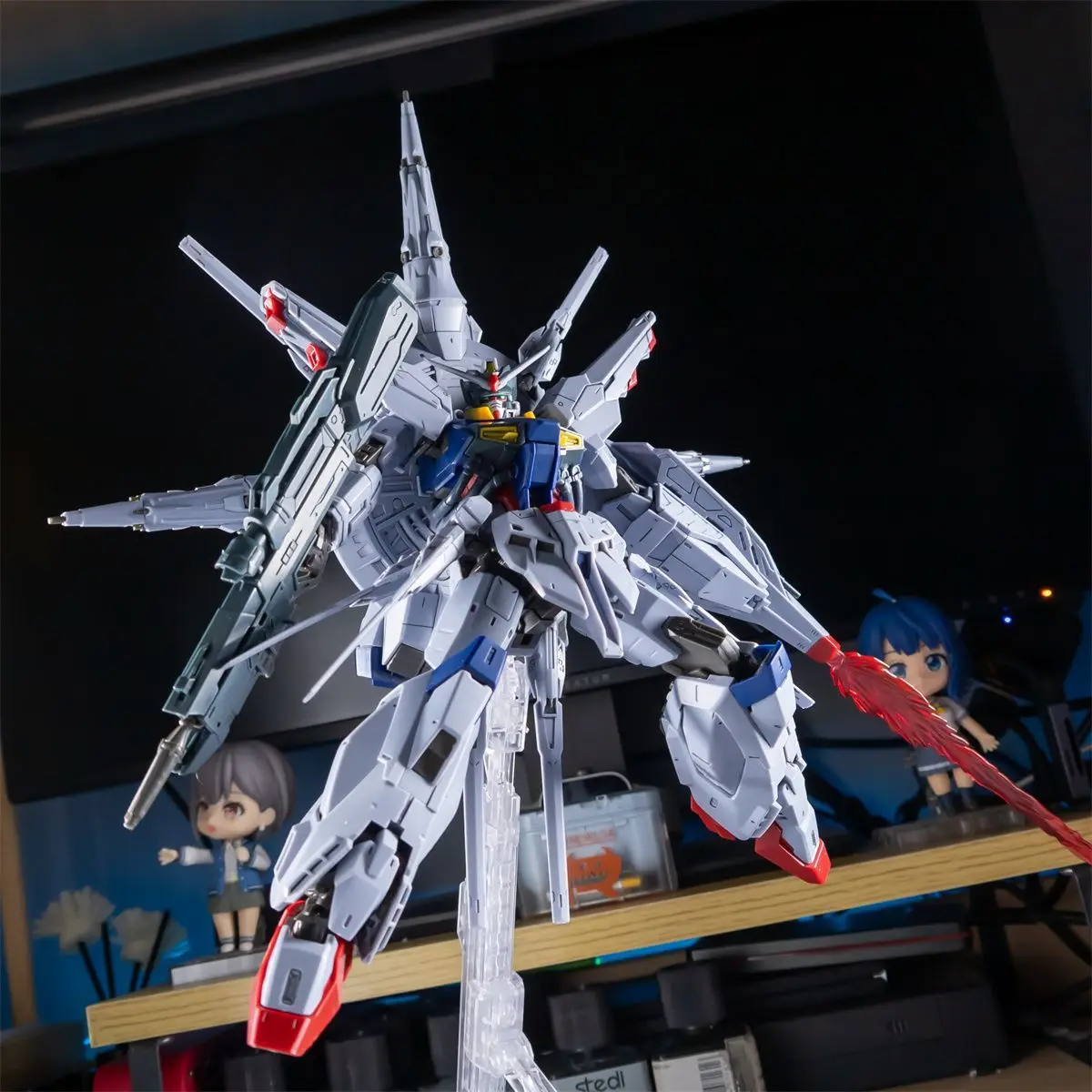 Huiju Zgmf-X13a بروفيدنس الجمعية Mecha نموذج أطقم نموذج 1/100 MG بولي كلوريد الفينيل الهيكل العظمي أنيمي جمع الشكل لعبة روبوت هدية