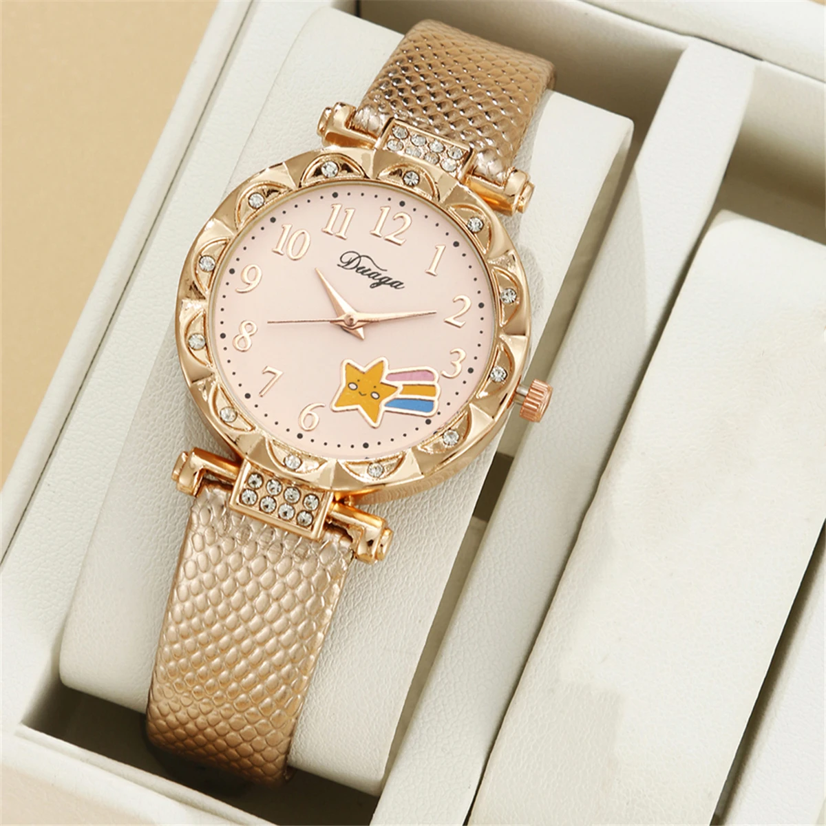 

Женские простые, милые и стильные часы, ее любимый модный товар, идеальный подарок для нее.