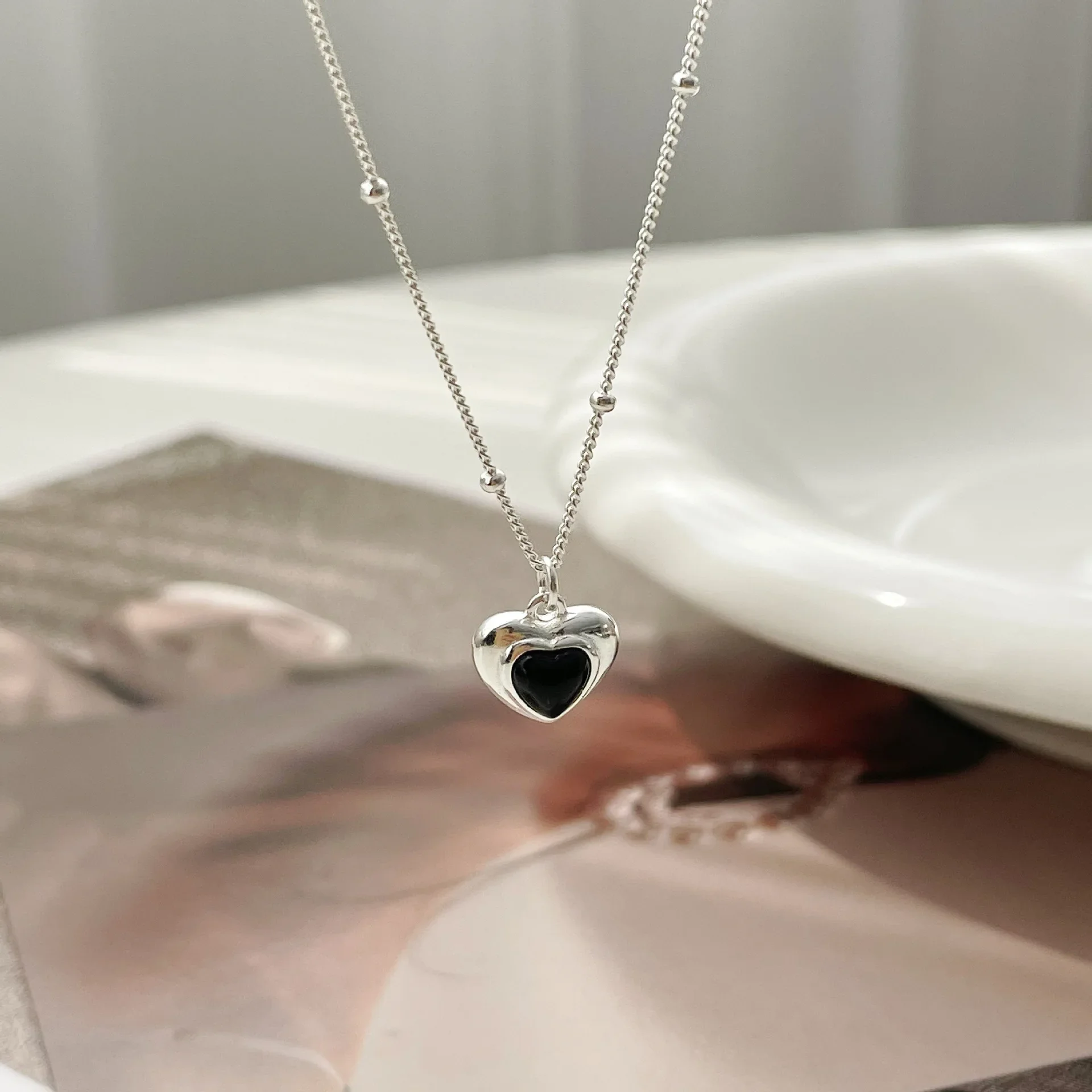 Real Shot Girl\'s Heart Sweet S925 Sterling Silver Love Black Agate Necklace Femininity Heart Pendant Collarbone Chain
