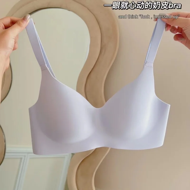 One-piece Lingerie for Women's Summer Small Breasts, Comfortable, Thin and Seamless Bra