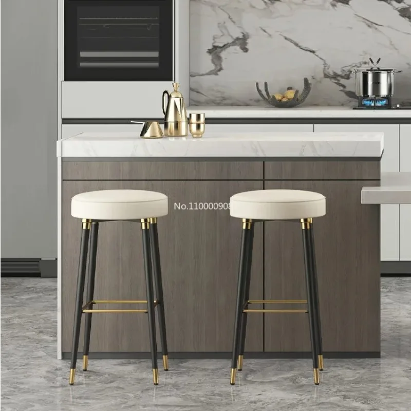 Рисунок 2 - Современный минималистичный роскошный высокий стул