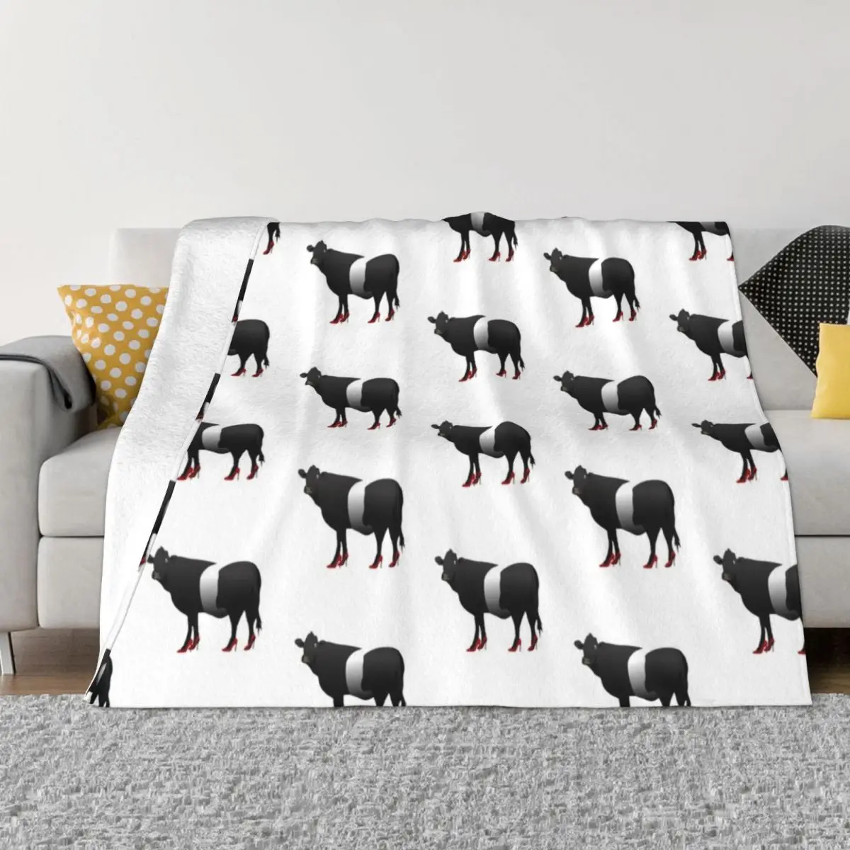 

Cow with red high heels design Throw Blanket Fashion Sofa Blankets Decorative Bed Blankets Beach Blanket