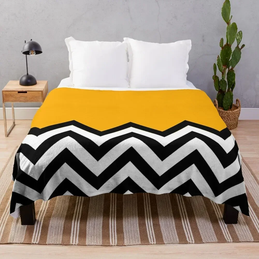 

Chevron mix up pattern Throw Blanket Cozy Microfiber Throw Blanket for Home Bedroom