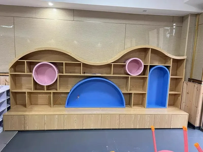 Factory Direct 2026 Curved bookshelf with stool Special-shaped library display cabinet School kindergarten picture book library