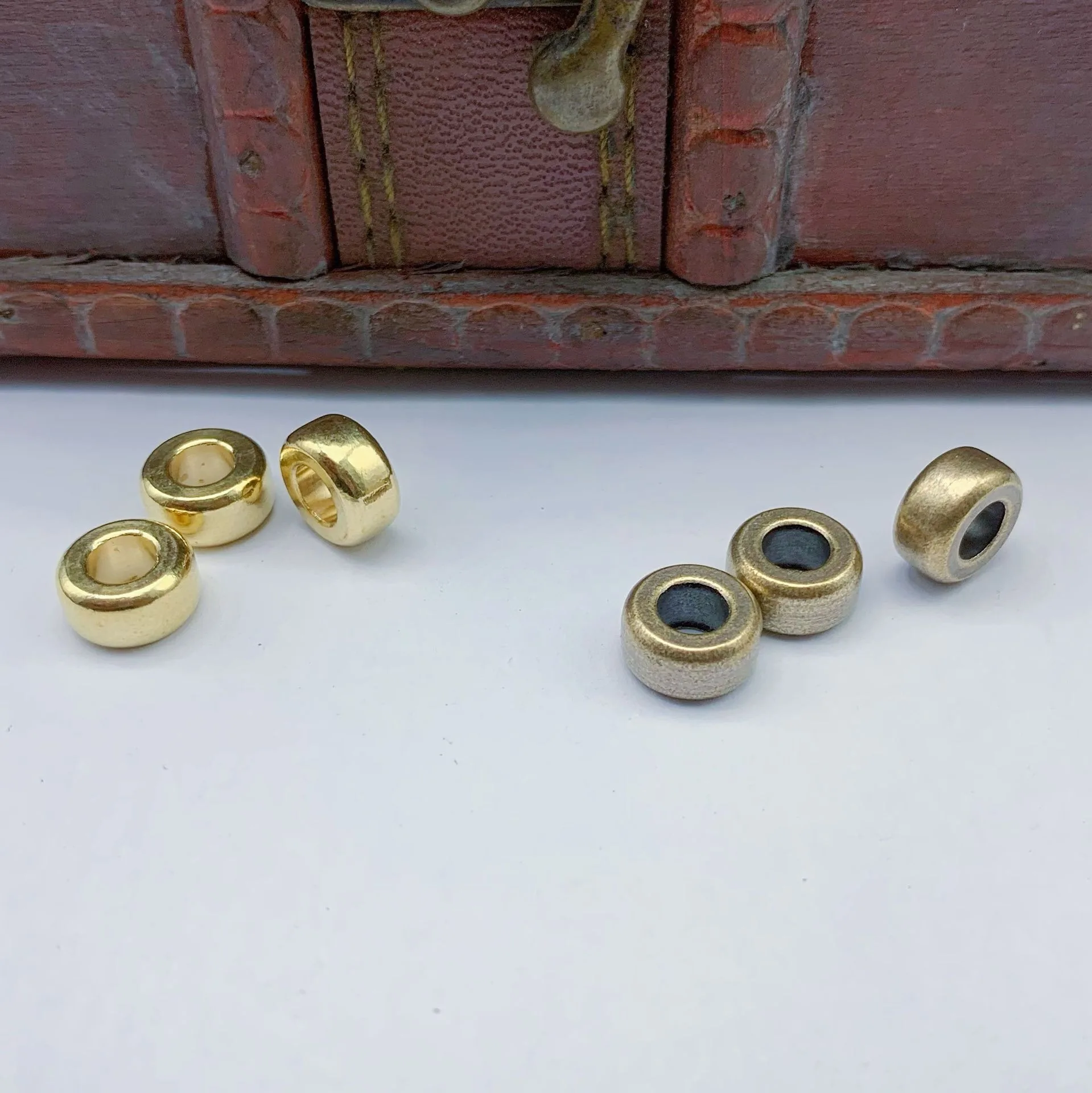10 pezzi di ottone vecchie perline braccialetto fai da te collana accessori in rame ciondolo coltello accessori paracord EDC