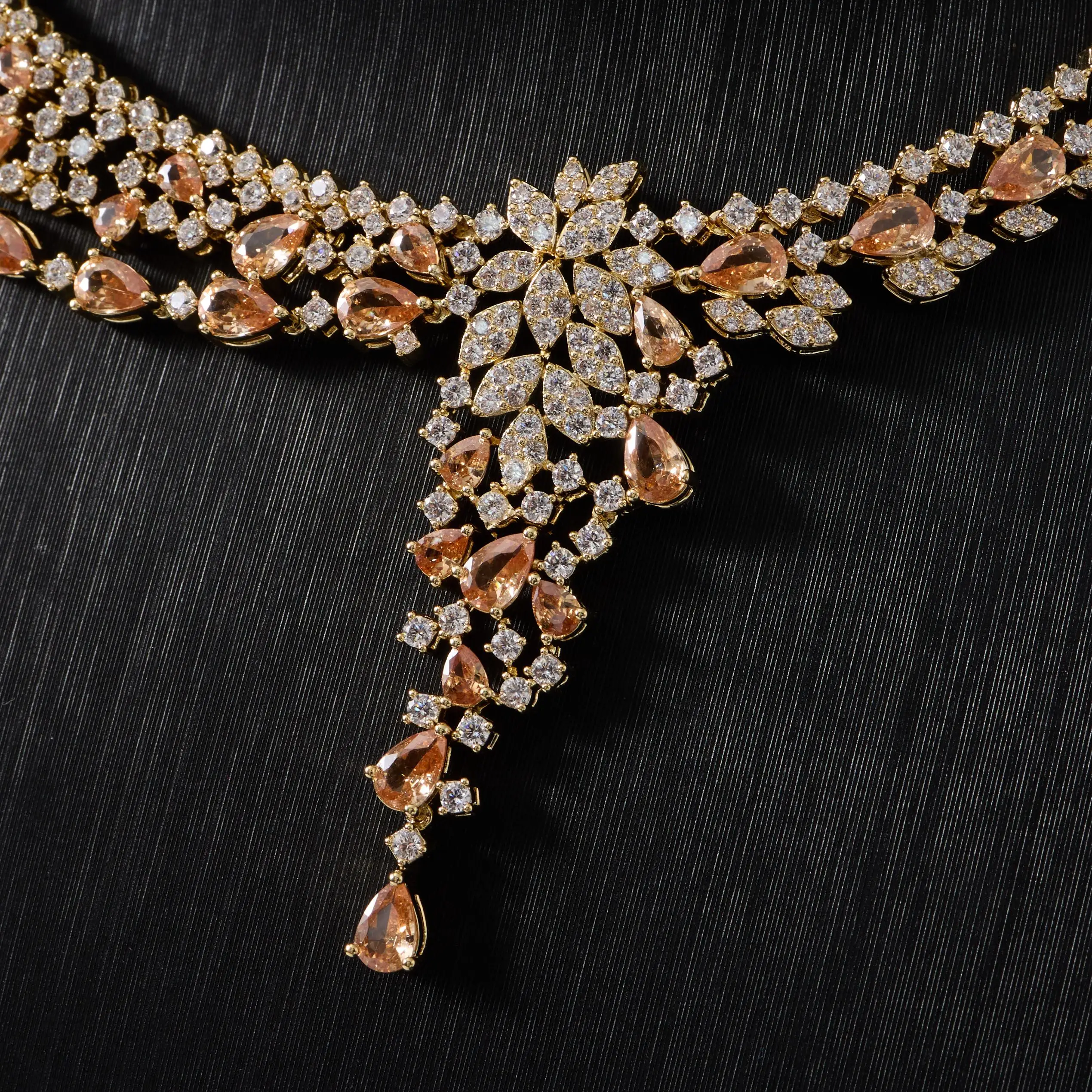 00107 Women's 4pcs Necklace Set Cubic Zirconia Jewelry Set Dubai Necklace Earrings Bracelet Ring for Wedding & Evening Party