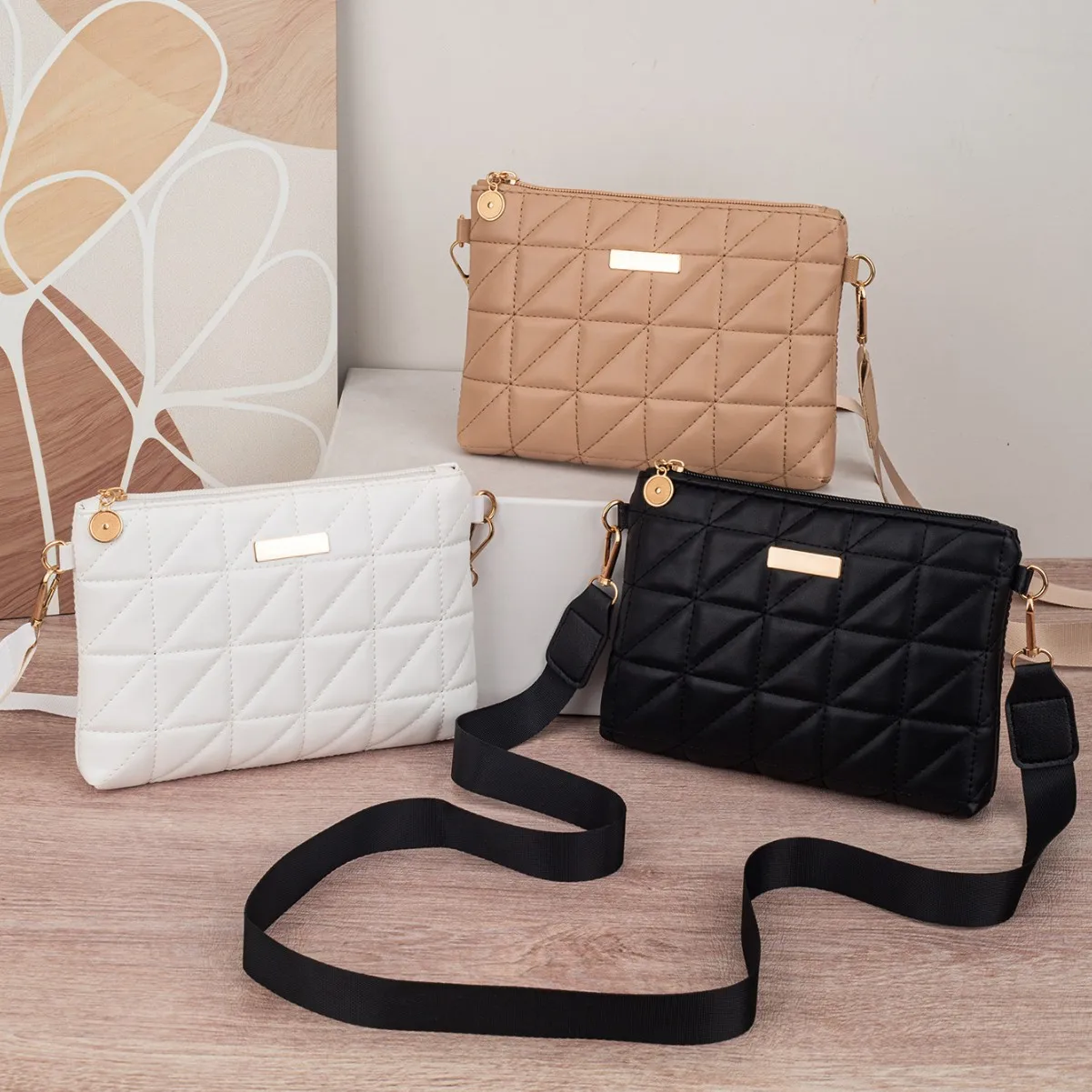 

Small square handbag, mini phone bag, new style bag, compact embroidery, fashionable ladies' coin purse triangle