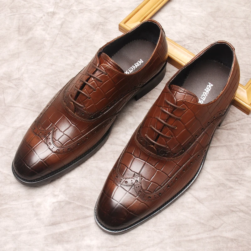 

Luxury Men's Brogue Shoes Lace Up Casual Formal Business Genuine Leather Shoe Men Brown Wedding Shoes Italian Dress Banquet Shoe