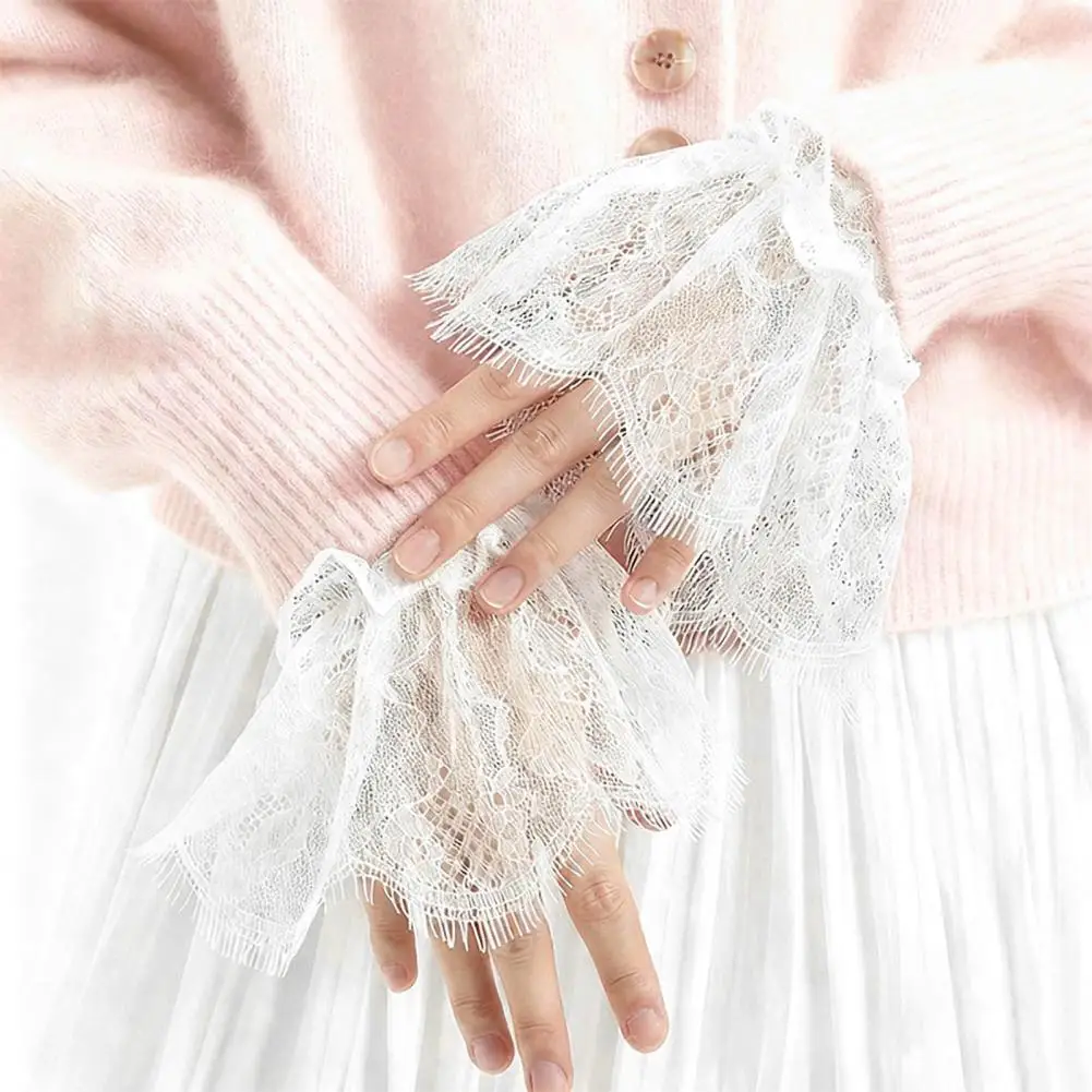 

Fake Collar Lace Set Lace Jabot Ruffle Collar Set for Clown Costume Halloween Party Accessory with Black White Accents Classic