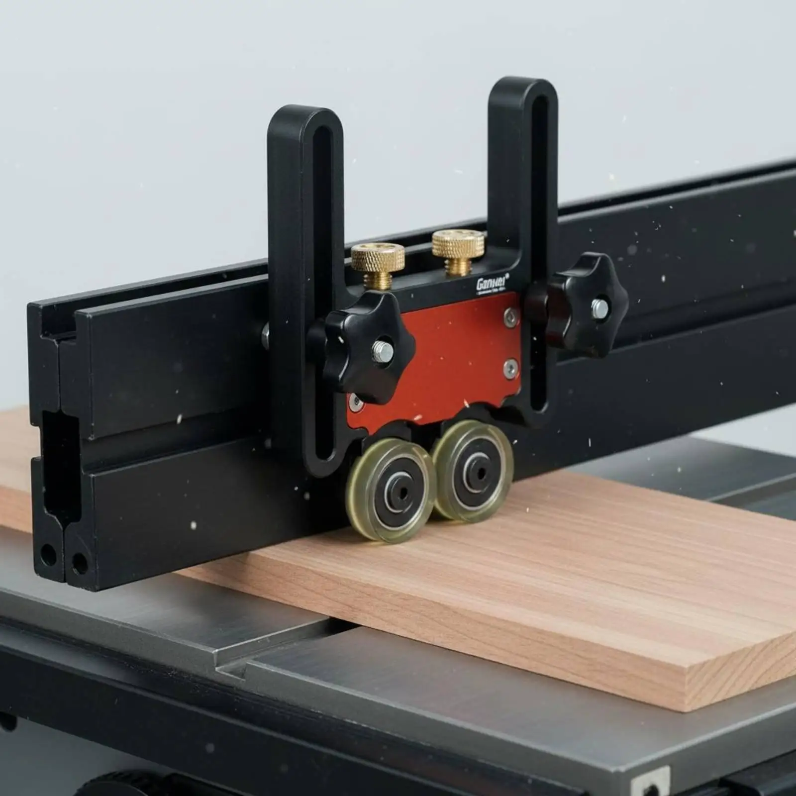 saw-press-device-power-tool-feed-guide-hold-against-fence-stable-cut-table-saw-for-wood