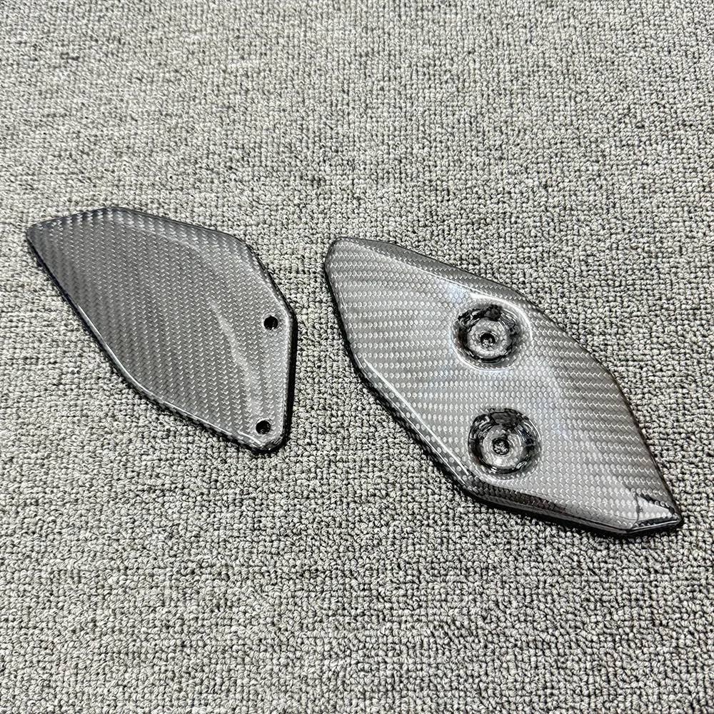 Suitable for Yamaha YZF R3 R25 mt-03 100% carbon fiber motorcycle accessories, rear seat footstool foot cover 2019-2025