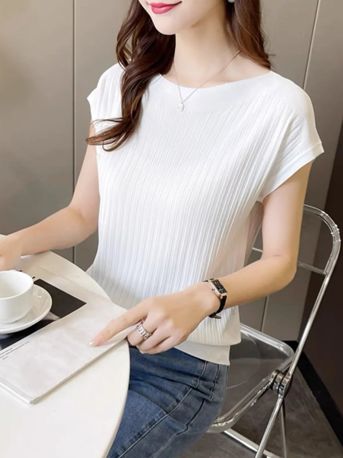 Fashionable Ice Silk Knitted Top Women Loose Summer New Style Lightweight Short Sleeve One-Shoulder Trendy T-Shirt Small Shirt