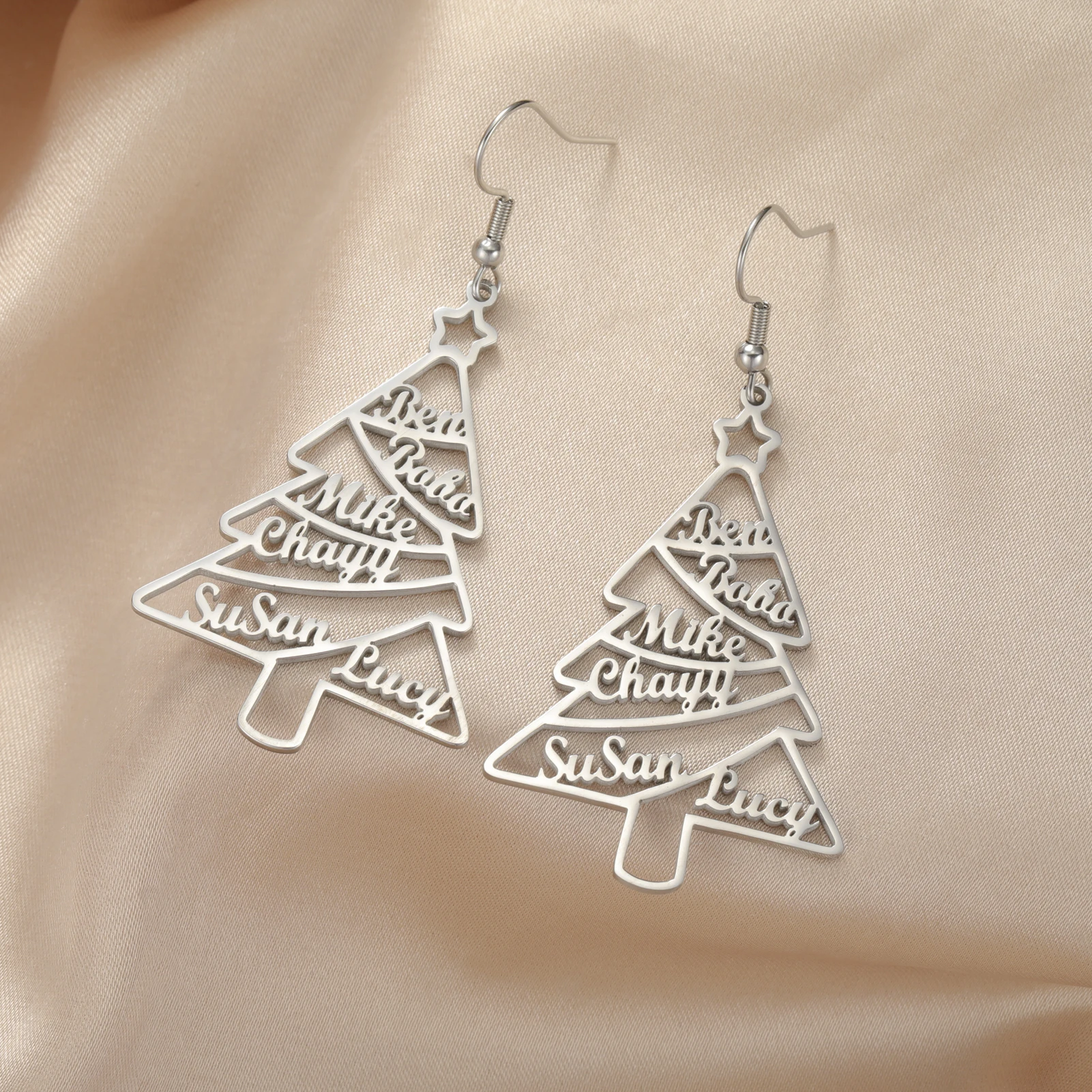 Рисунок 2 - Серьги с элементами рождественской елки на заказ