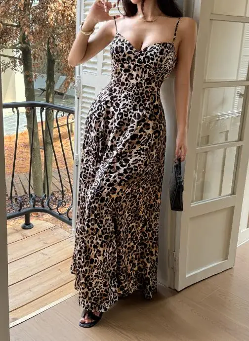 

Womens Dresses Autumn/winter 2025 Y2K Spicy Girl Style Suspender Leopard Print Long Skirt Dress Sexy Tight and Elegant Dress