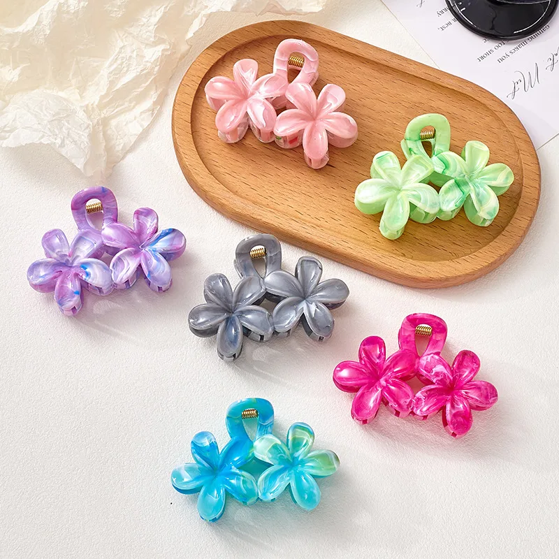 

1PCS 8CM Independent Packaging Plumeria Clip Hot Selling Hair Accessories Colorful Flowers Hair Claws Hair Ponytail Top Clip