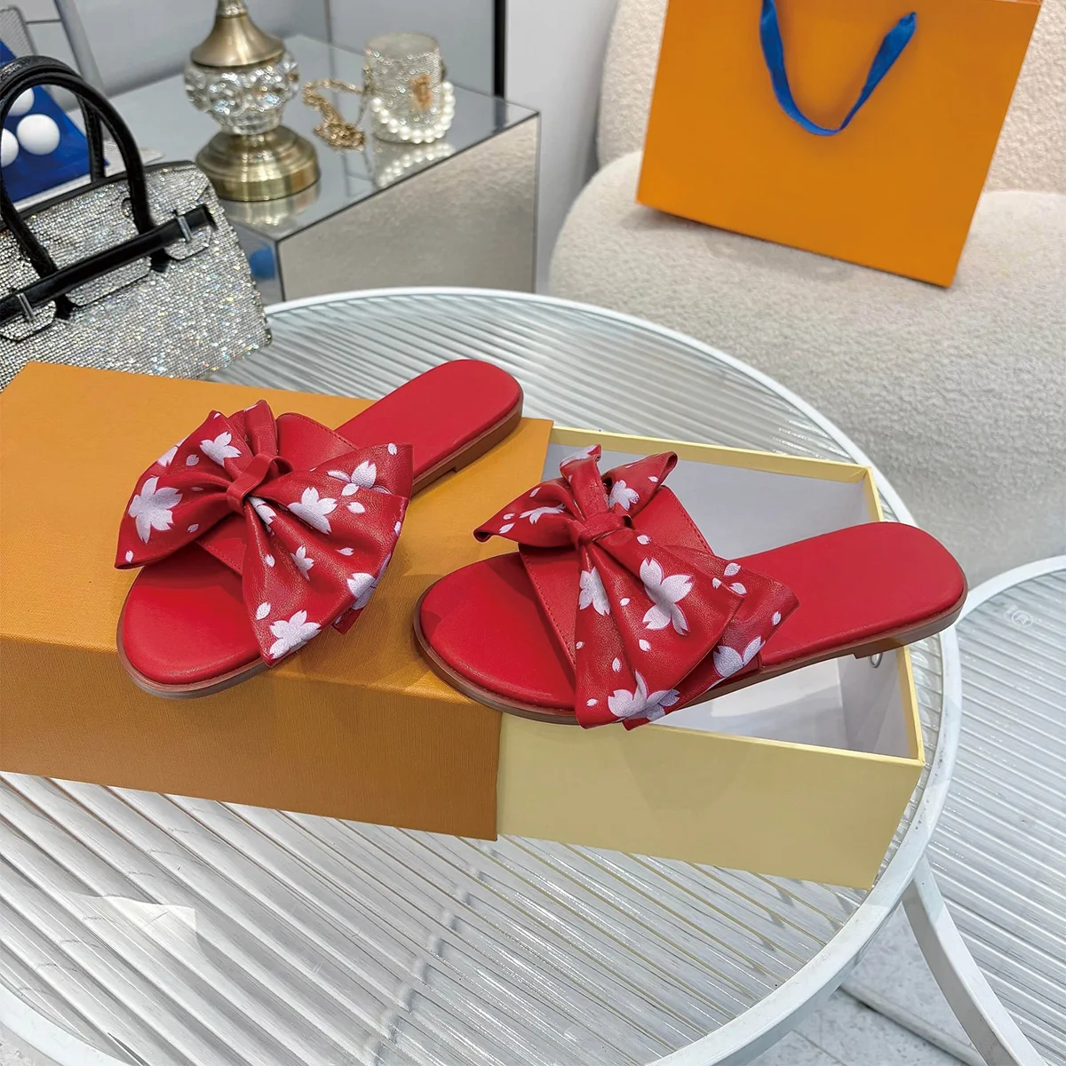 صندل صيفي عالي الجودة لعام 202 - مراجعة Mule Slip On وسعره
