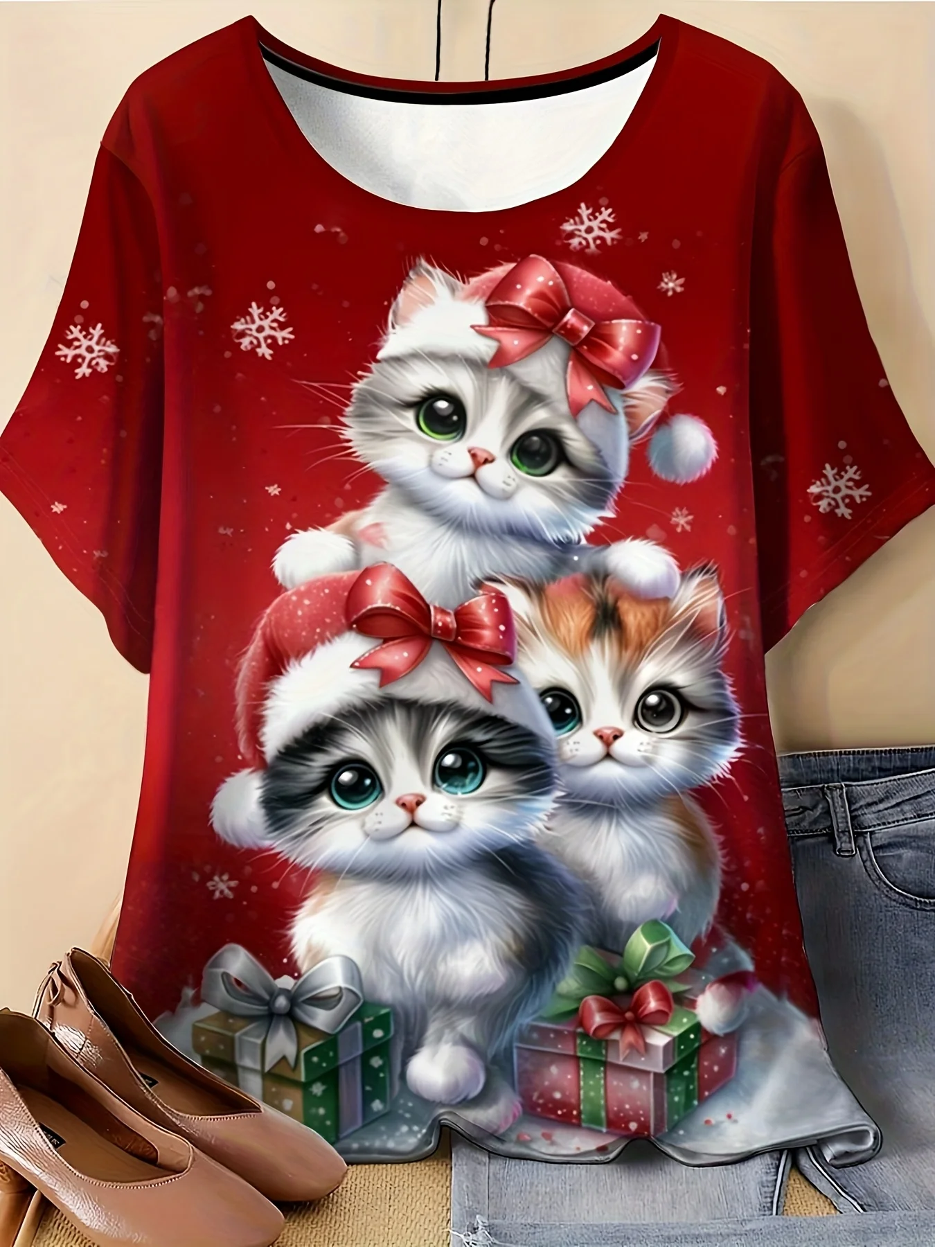 Camiseta de manga corta para mujer, con estampado navideño de gatitos y copos de nieve, diseño de caja de regalo, cuello redondo, ideal para uso diario, fiestas y ocasiones informales. Ropa de mujer.
