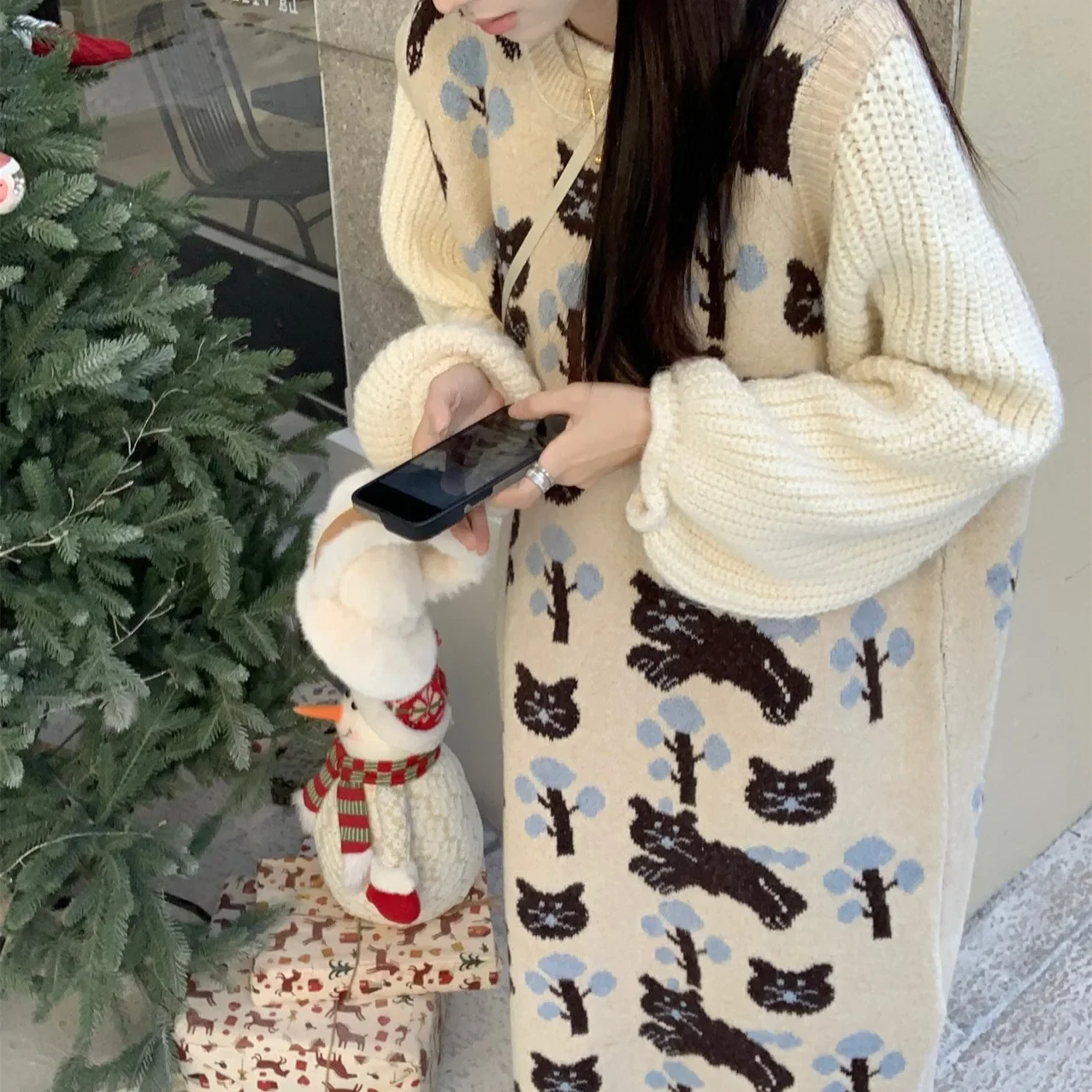 Plus size cartoon cat jacquard sweater vest skirt women\'s autumn and winter new slim and lovely age-reducing knitted dress