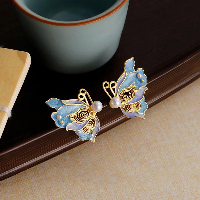 Oil painting style enamel colored butterfly earrings for women inlaid palace glossy pearl earings stud retro qipao Hanfu jewelry
