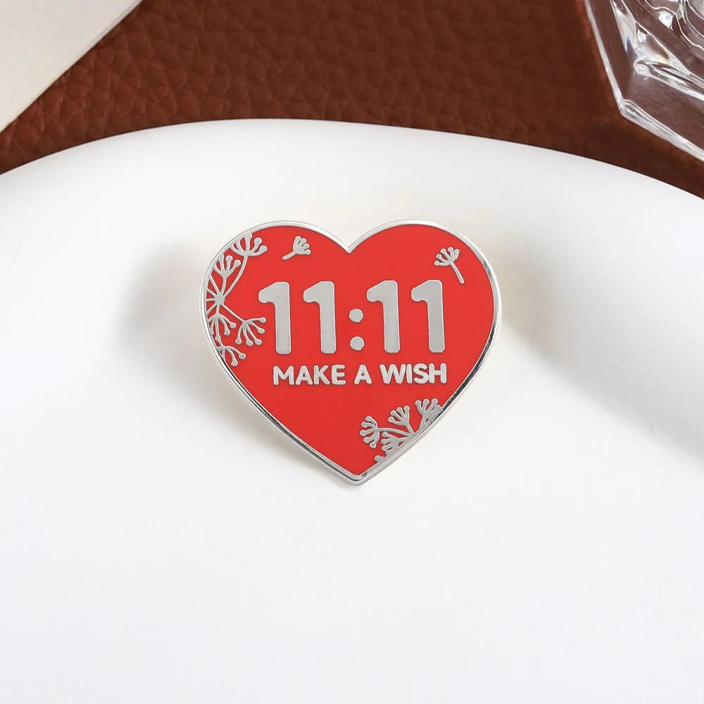 Glücksbringer 11:11 Wunsch-Herz Emaille-Pin Minimalistisches Blumen-Abzeichen Positive Energie Brosche Kleidungs-Accessoire Geschenk für Freunde – Detail 13