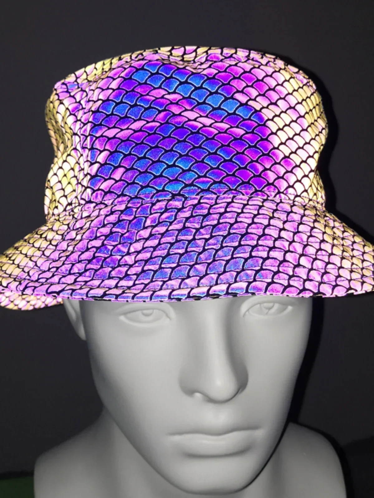 Colorful reflective bucket hat sunscreen personalized hat hip hop outdoor travel safety men and women fashion