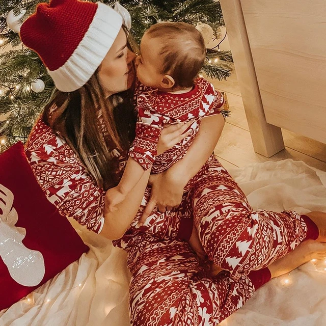 Mommy and Me Clothes 2023 New Christmas Pajamas Set for Family Soft Cute Sleepwear Adults Kids 2