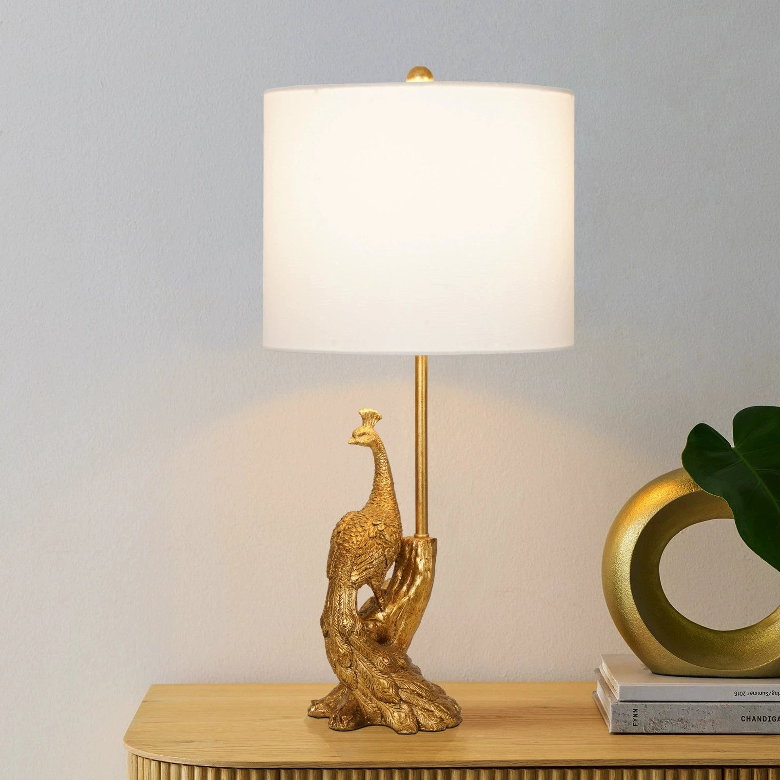 

Retro resin peacock desk lamp, bedroom bedside lamp