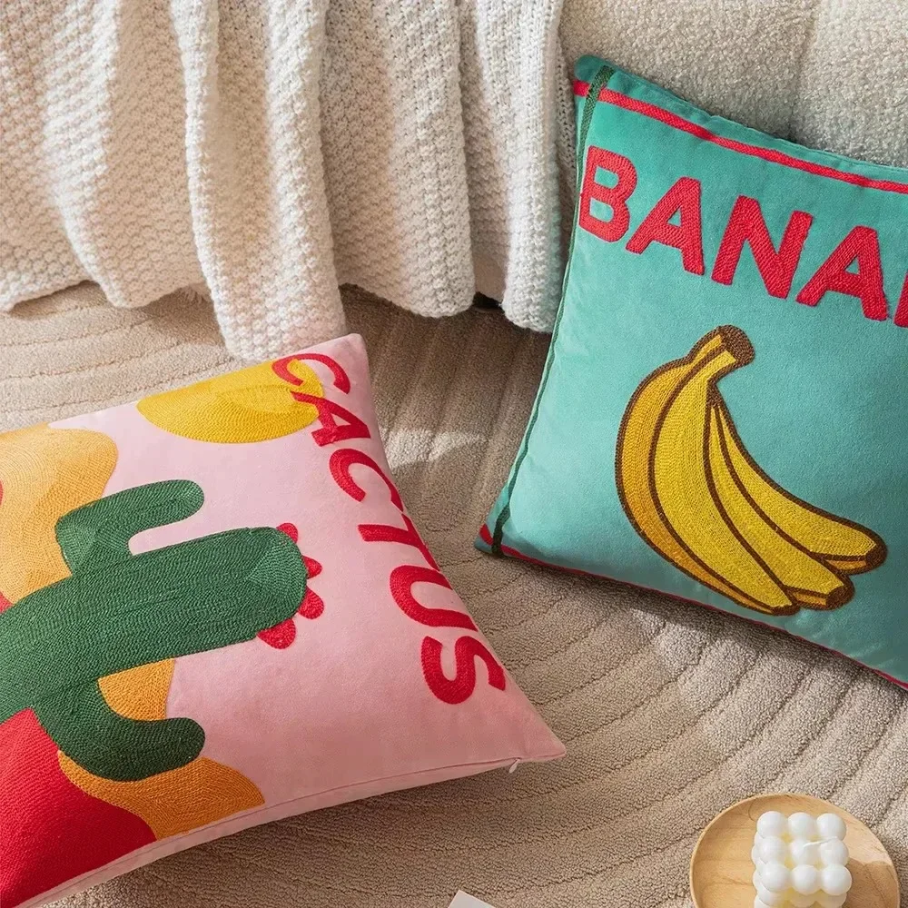 1pc Fruit style fun tomato banana pillow sofa daily decoration, party decoration (excluding pillow core