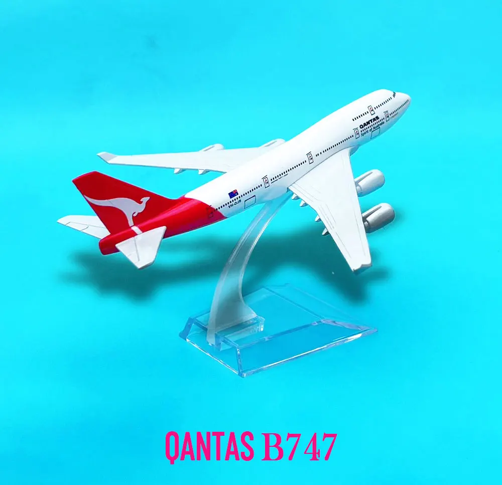 

Масштаб 1:400 Модель самолета Боинга авиакомпании QANTAS B747-идеальное дополнение к любой коллекции литых самолетов