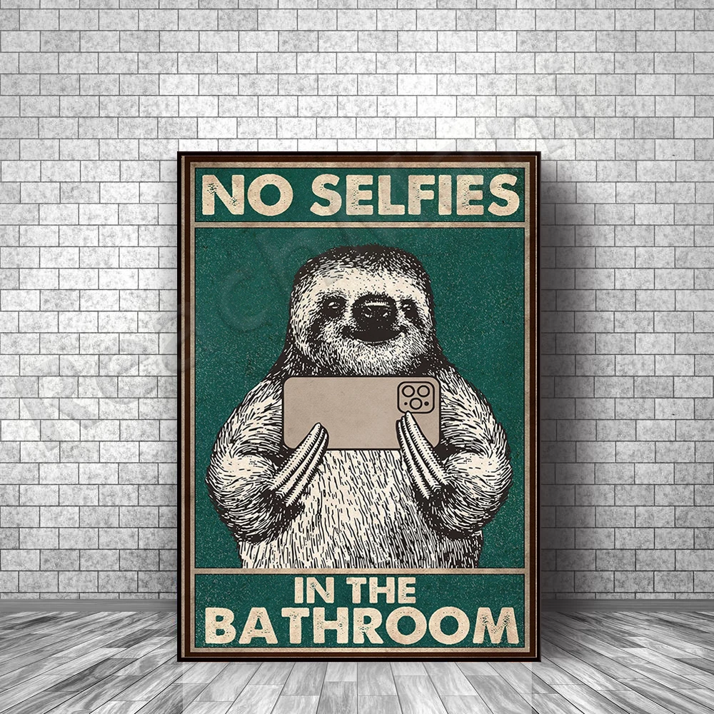 Funny raccoon no selfie in bathroom poster, raccoon bathroom sign, raccoon wall art deco, raccoon poster.