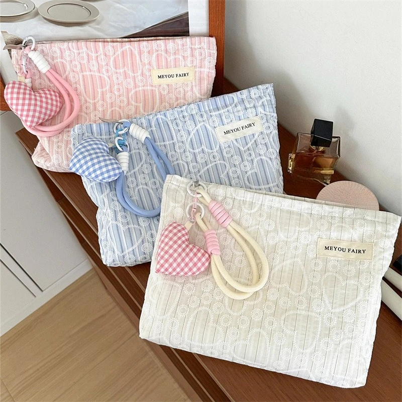Ladies Cosmetic Bag Canvas Heart Cute Kawaii Makeup Bag Fashion Hand-held Large Capacity Multifunctional Storage Bag Pouch
