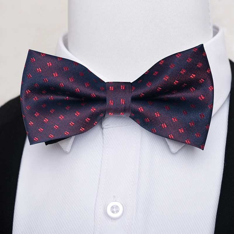 แฟชั่นผ้าไหม Bow Tie Dark Blue Man Dot งานแต่งงานอุปกรณ์เสริม Lover 'S Day Fit อย่างเป็นทางการ