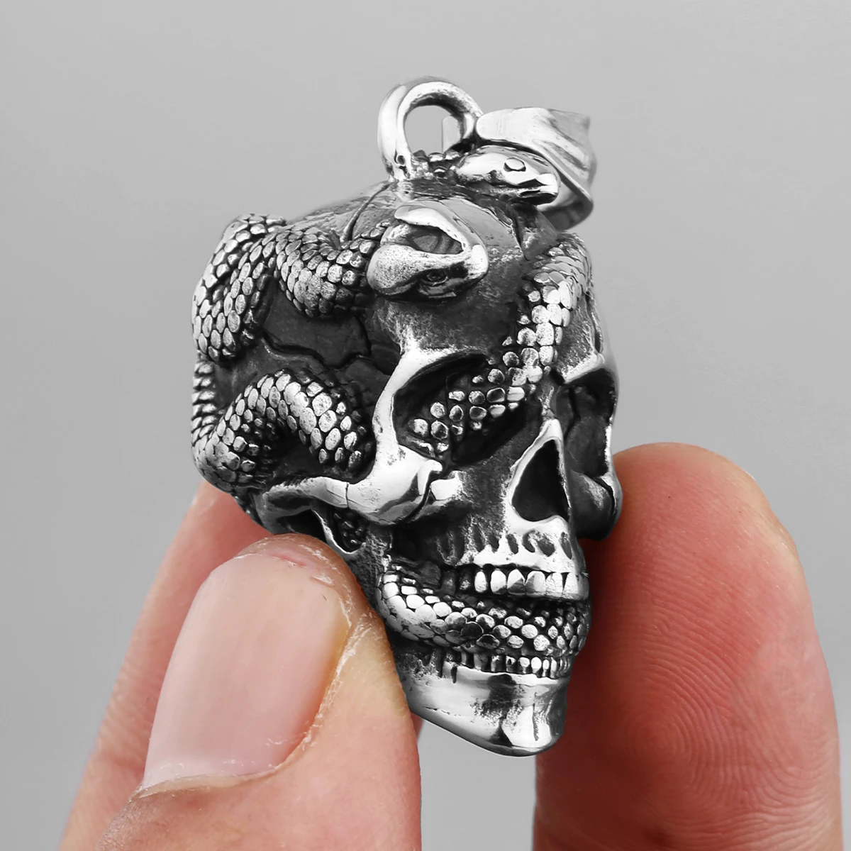 Gothic Stainless Steel Snake Winding Skull Pendant Necklace Men's Black Gun Plated Personality Necklace Jewelry Party Club Gift