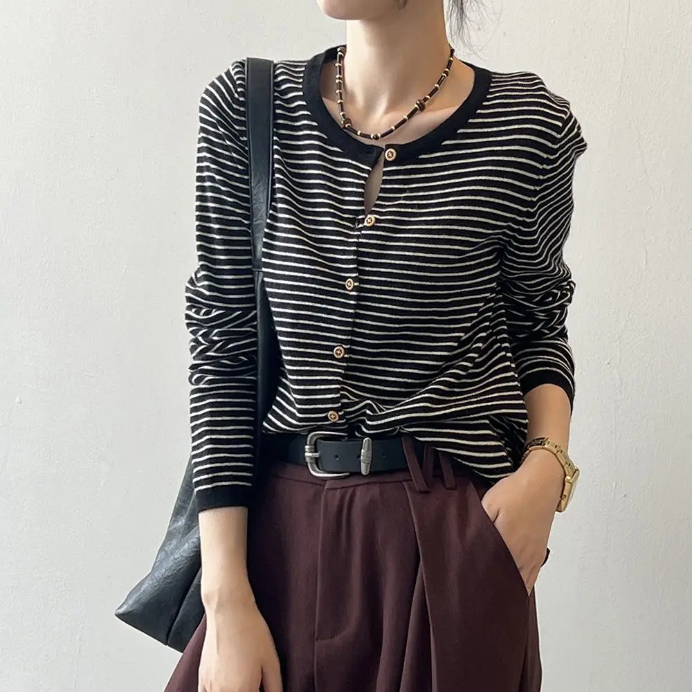 black stripe