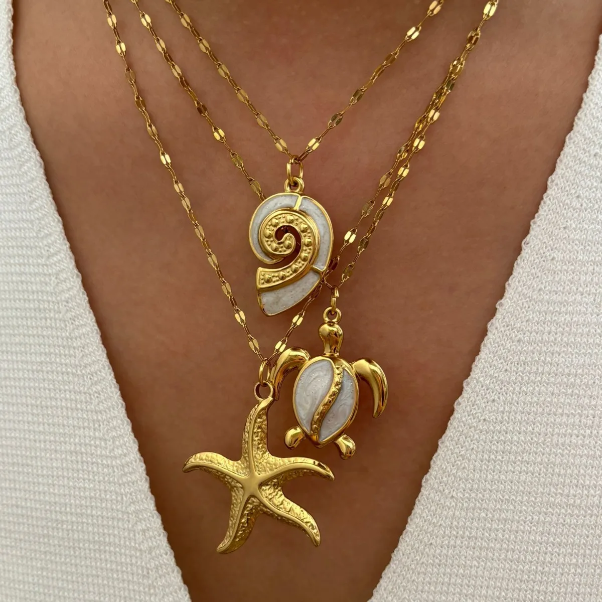 Elegant Fashion White Enamel Turtle Conch 18K Gold Plated Big Starfish Pendant Necklace for Women Party Daily Jewelry